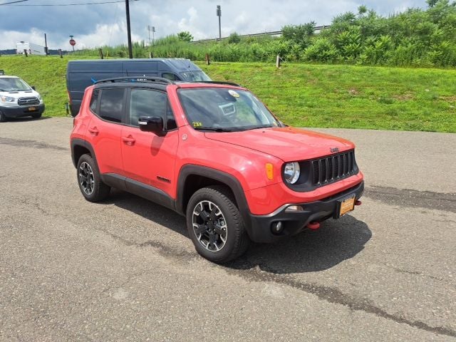 2023 Jeep Renegade Trailhawk