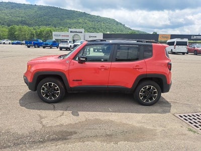 2023 Jeep Renegade Trailhawk