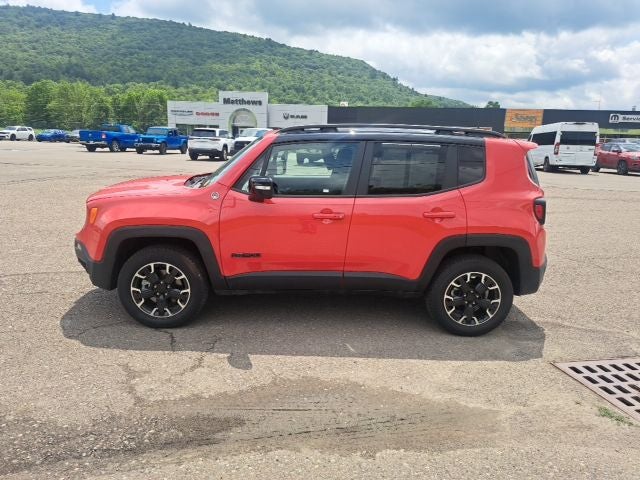 2023 Jeep Renegade Trailhawk