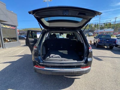 2023 Jeep Grand Cherokee Laredo