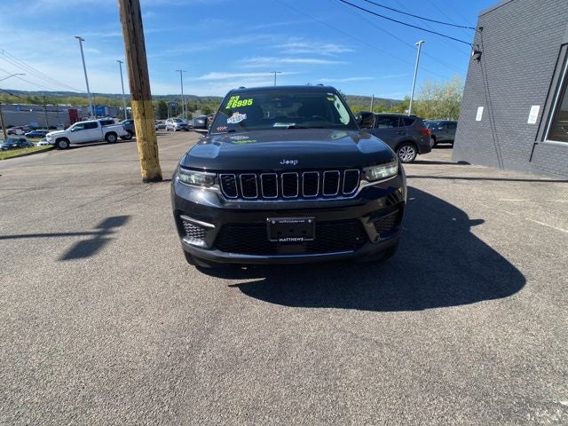 2023 Jeep Grand Cherokee Laredo
