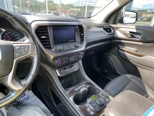 2021 GMC Acadia AT4