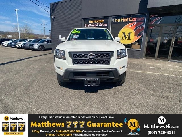 2022 Nissan Frontier SV
