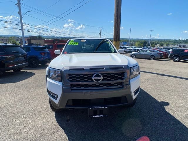 2025 Nissan Frontier SV