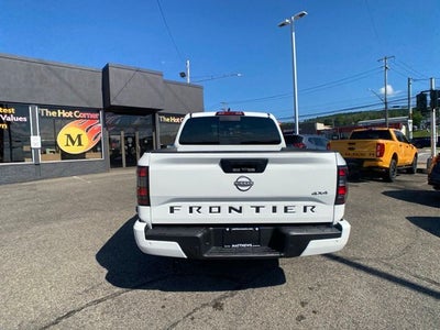 2025 Nissan Frontier SV