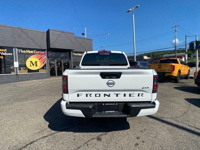 2025 Nissan Frontier SV