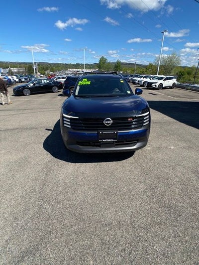 2025 Nissan Kicks SR