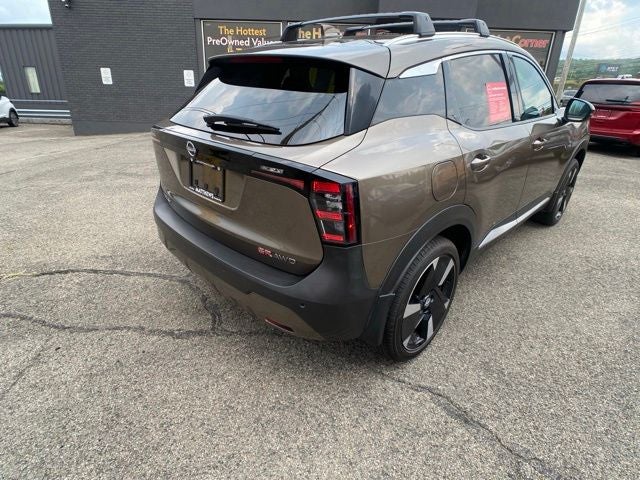 2025 Nissan Kicks SR