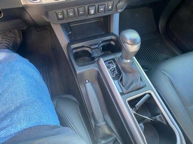 2023 Toyota Tacoma Limited V6