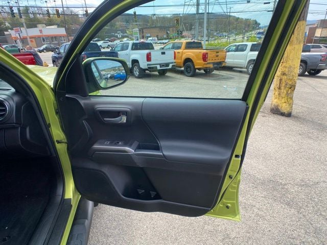 2023 Toyota Tacoma TRD Sport V6