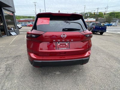2025 Nissan Rogue SV