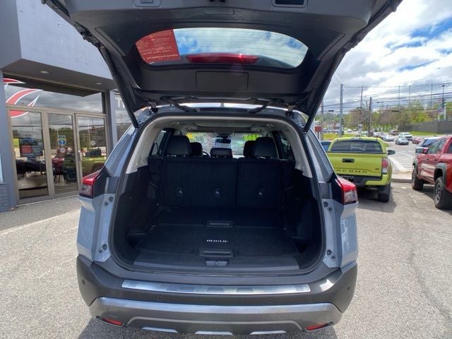 2022 Nissan Rogue SL