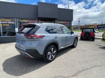 2022 Nissan Rogue SL