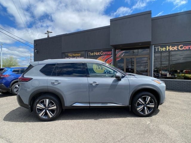 2022 Nissan Rogue SL
