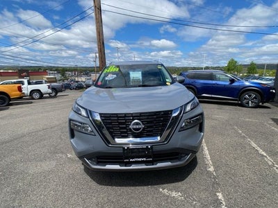 2022 Nissan Rogue SL
