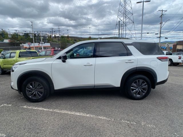 2024 Nissan Pathfinder S