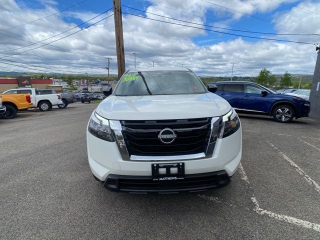 2024 Nissan Pathfinder S