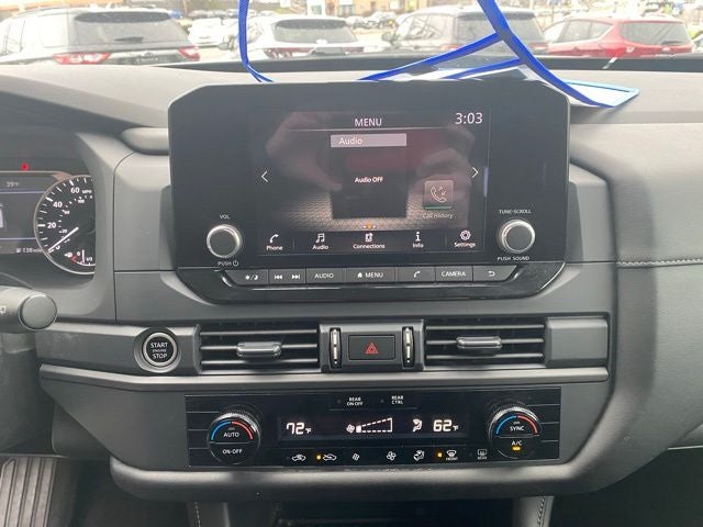 2024 Nissan Pathfinder S