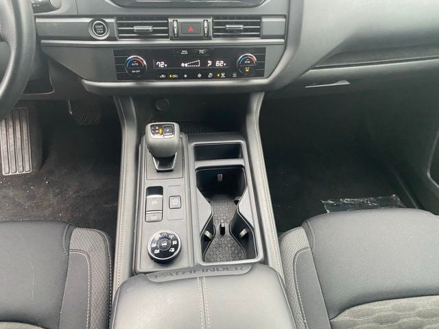 2024 Nissan Pathfinder S