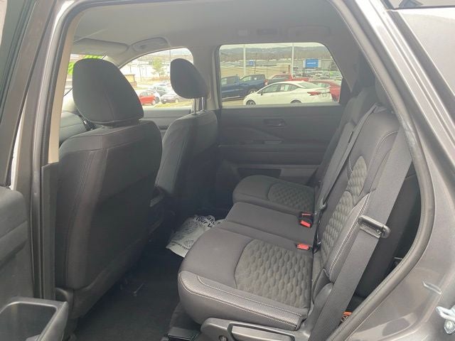 2024 Nissan Pathfinder S