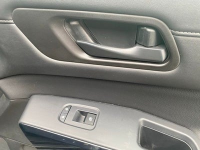 2024 Nissan Pathfinder S