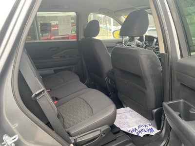 2024 Nissan Pathfinder S