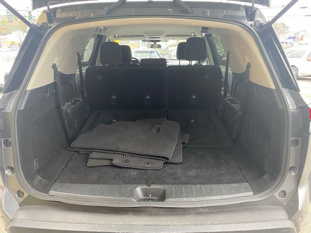 2024 Nissan Pathfinder S