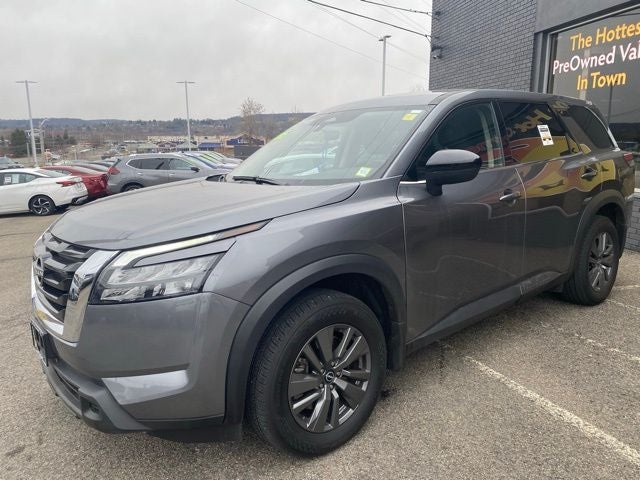 2024 Nissan Pathfinder S