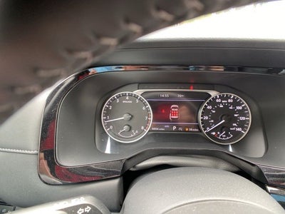 2025 Nissan Pathfinder SV