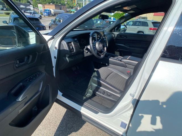 2023 Nissan Pathfinder Rock Creek