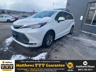2022 Toyota Sienna XLE 7 Passenger