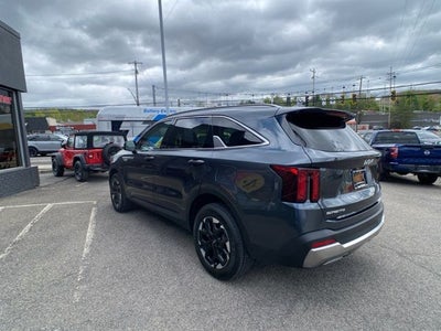 2024 Kia Sorento S