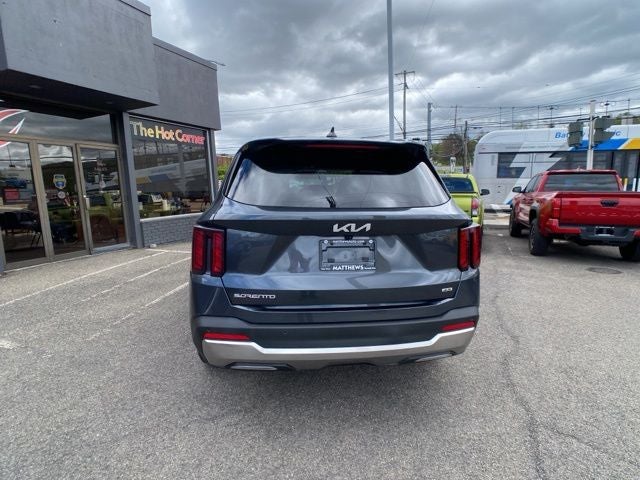 2024 Kia Sorento S