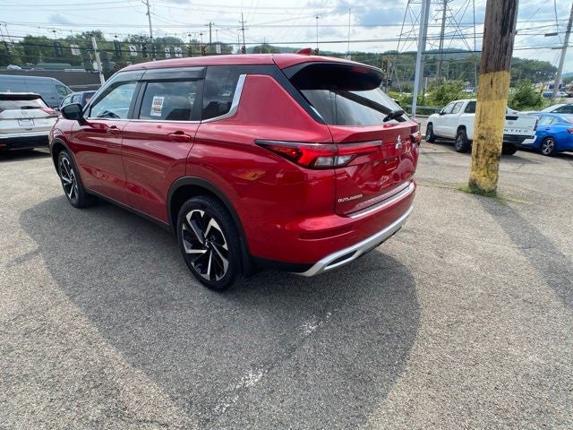 2023 Mitsubishi Outlander SE