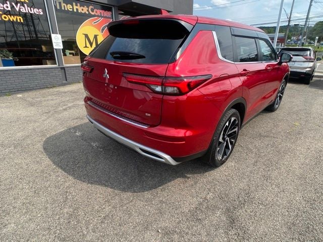 2023 Mitsubishi Outlander SE