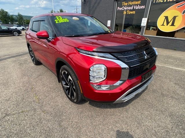 2023 Mitsubishi Outlander SE