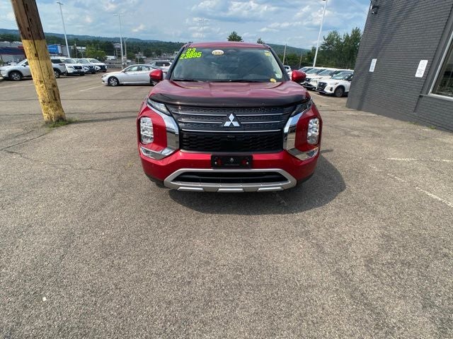 2023 Mitsubishi Outlander SE
