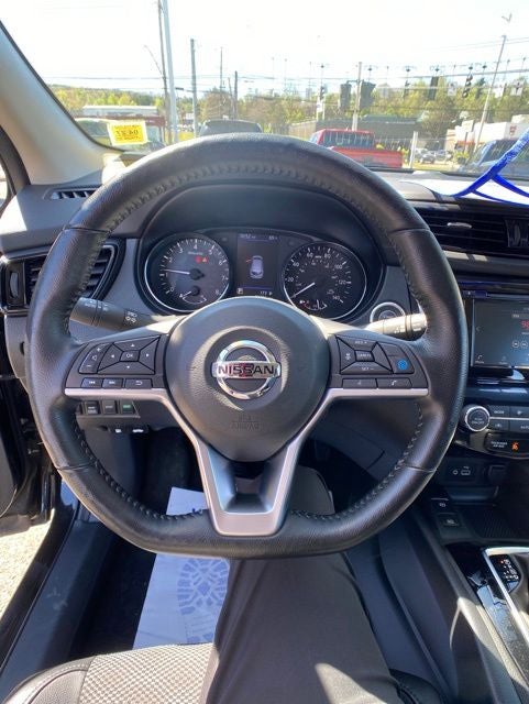 2022 Nissan Rogue Sport SV
