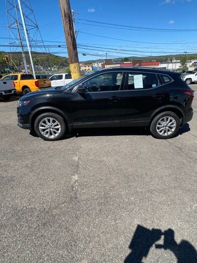 2022 Nissan Rogue Sport SV