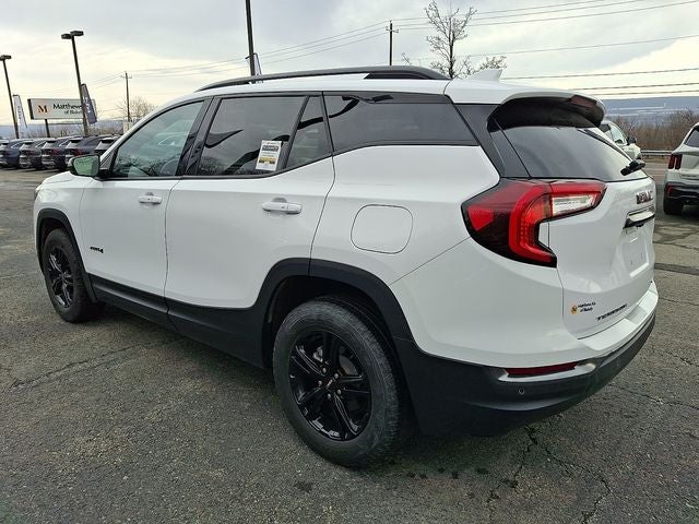2024 GMC Terrain AT4