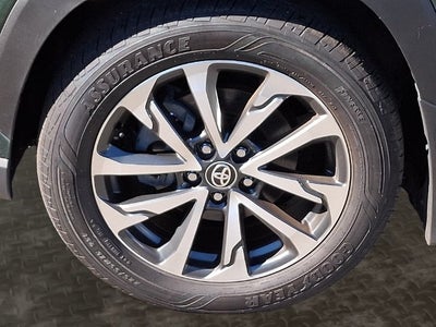 2024 Toyota Corolla Cross XLE