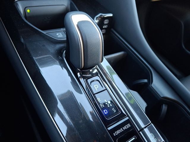 2025 Toyota Crown Signia Limited