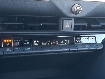 2025 Toyota Crown Signia Limited