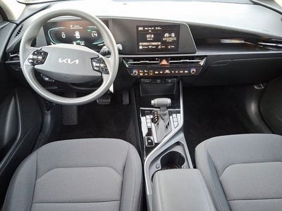 2025 Kia Niro LX