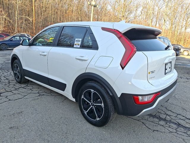 2025 Kia Niro LX