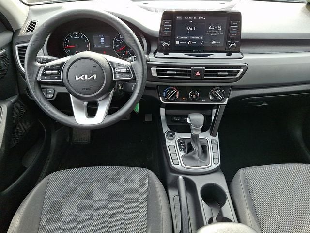 2023 Kia Seltos LX
