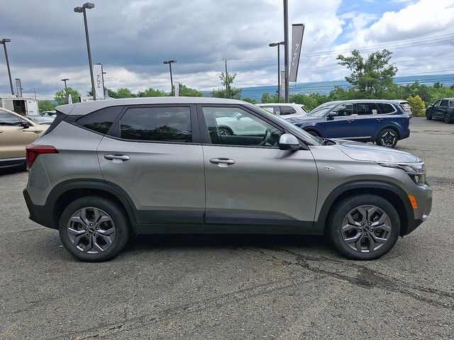 2024 Kia Seltos LX