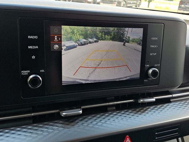 2024 Kia Carnival LX