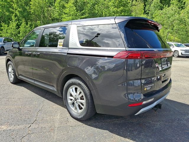 2024 Kia Carnival LX