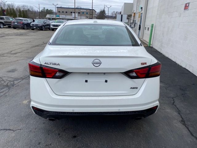 2024 Nissan Altima 2.5 SR